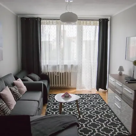 Sea View Apartment *