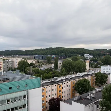 Sea View Apartment *